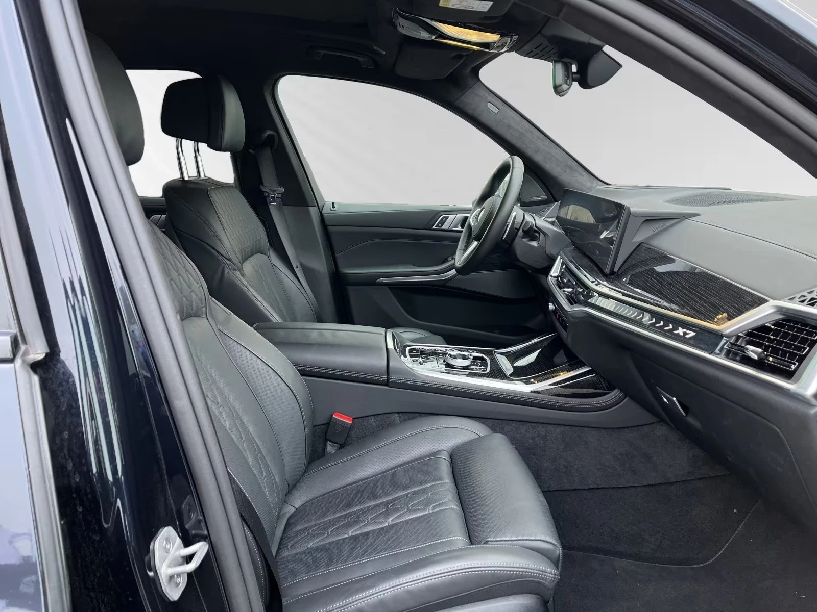 BMW X7 40i/381HP/M-SPORT/PANO/360/HUD/KLESS/414z | Mobile.bg � ����������� 9