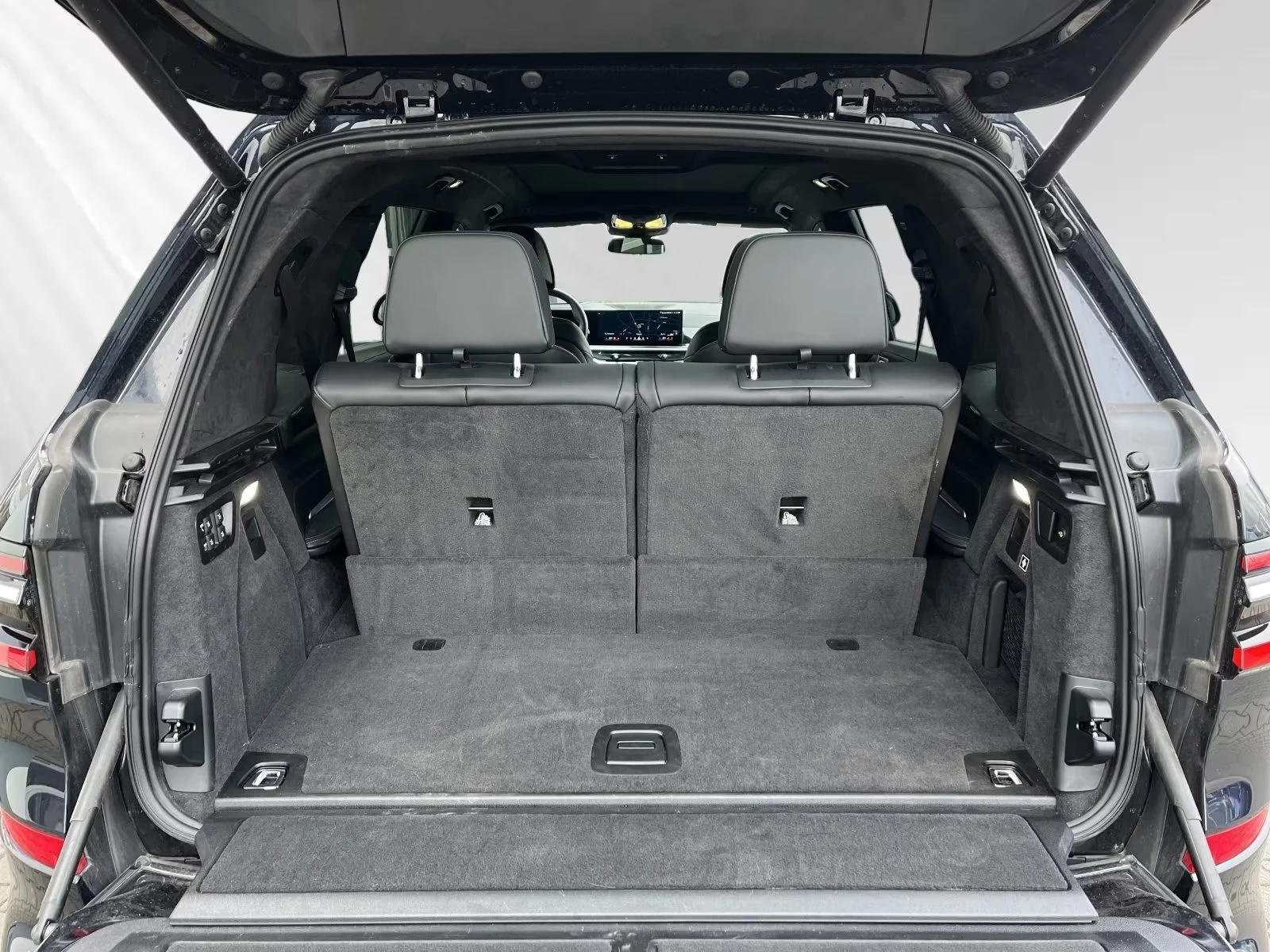 BMW X7 40i/381HP/M-SPORT/PANO/360/HUD/KLESS/414z | Mobile.bg � ����������� 6