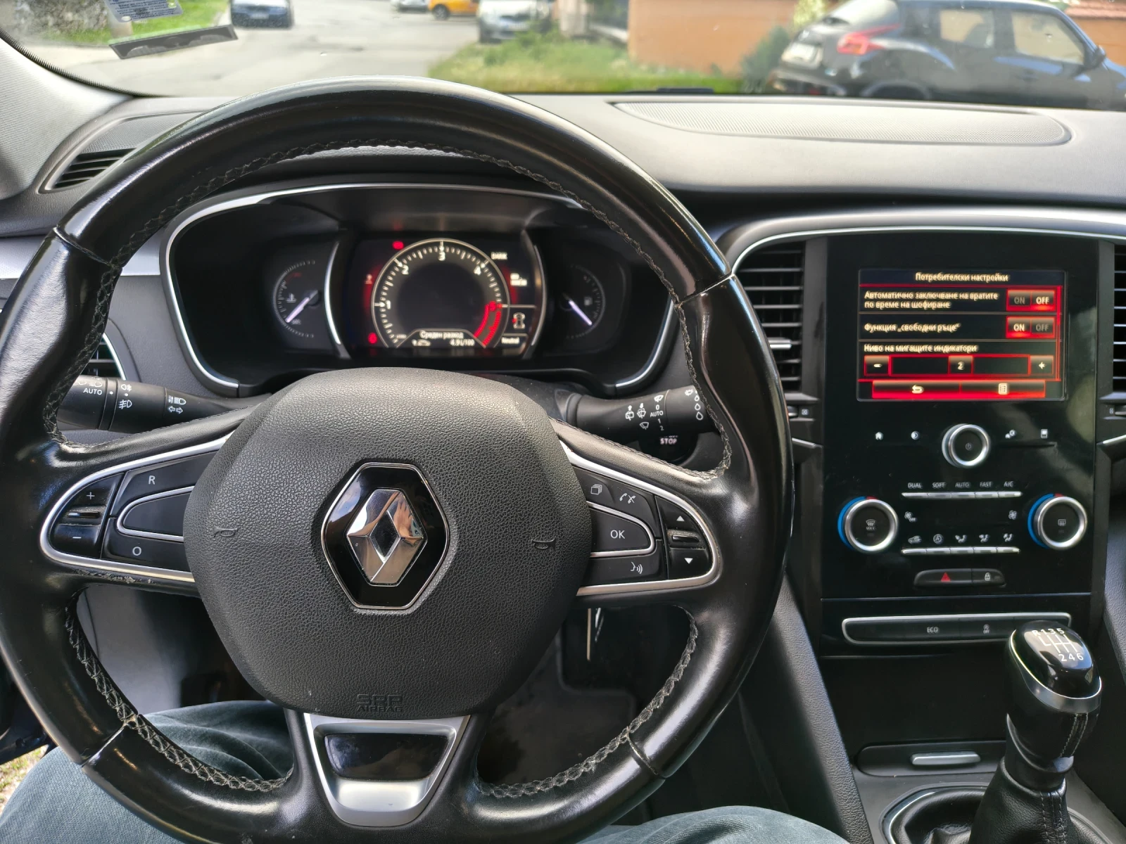 Renault Talisman 1.5 dci 110к.с, снимка 10 - Автомобили и джипове - 54890830
