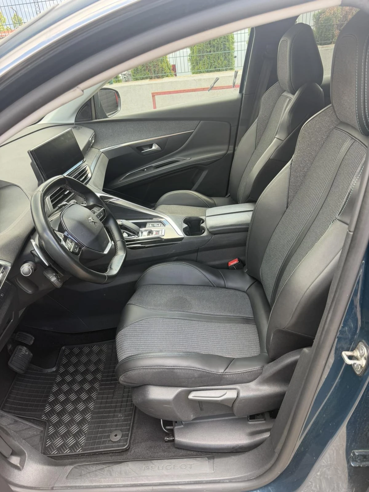 Peugeot 3008 Peugeot 3008 1.6 Hybrid, снимка 9 - Автомобили и джипове - 54976753