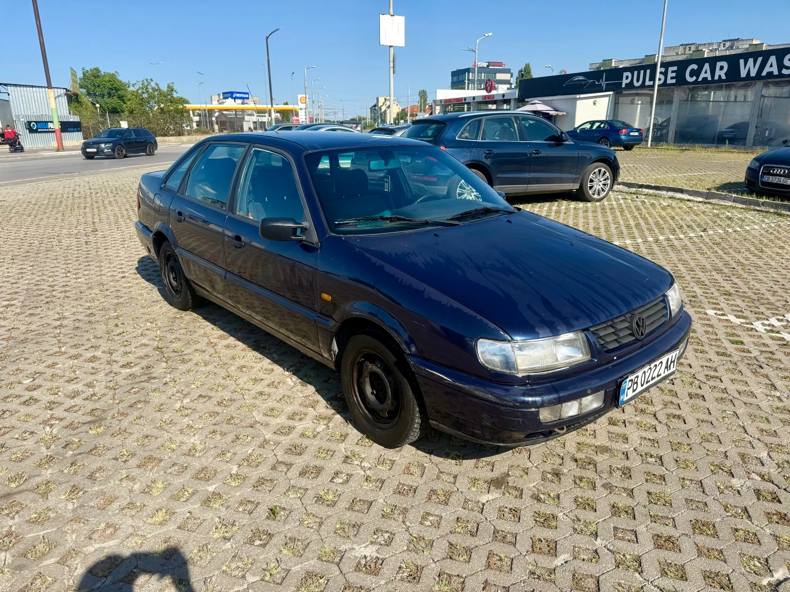 VW Passat 1, 8 AC;Xenon, снимка 6 - Автомобили и джипове - 55385575