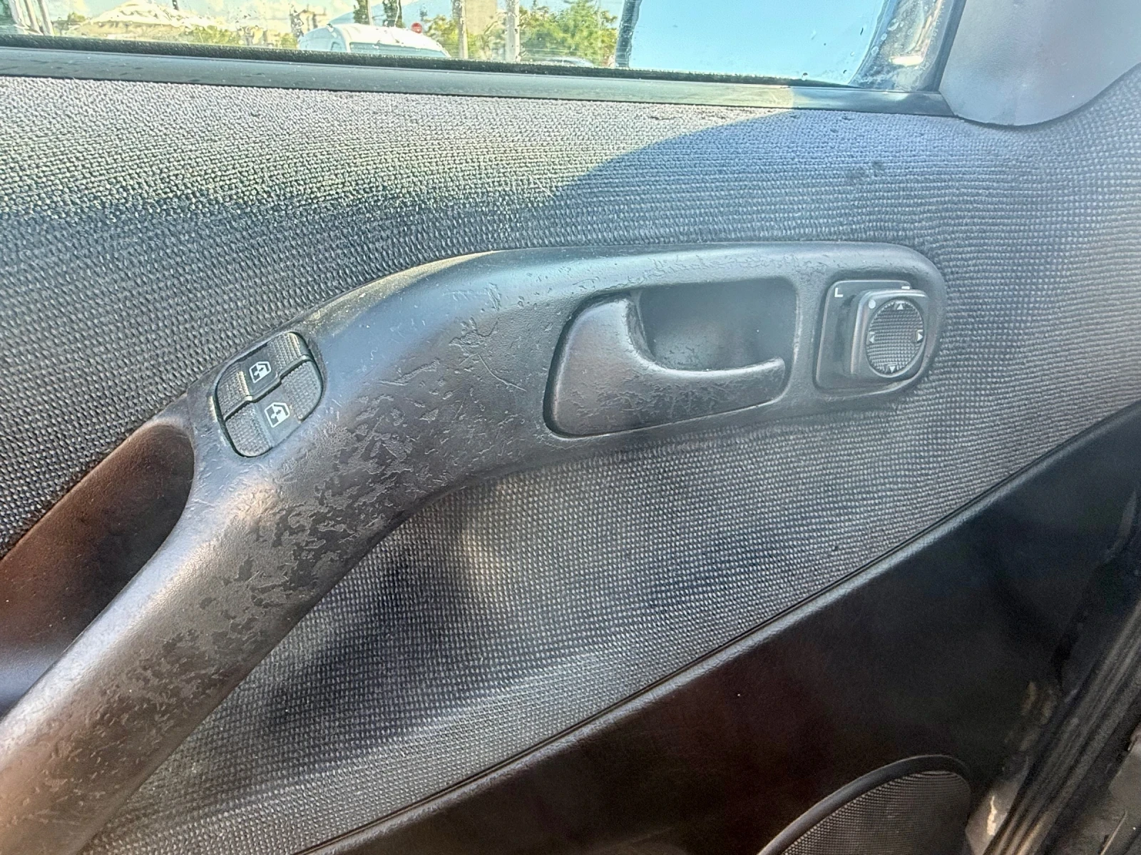 VW Passat 1, 8 AC;Xenon, снимка 10 - Автомобили и джипове - 55385575