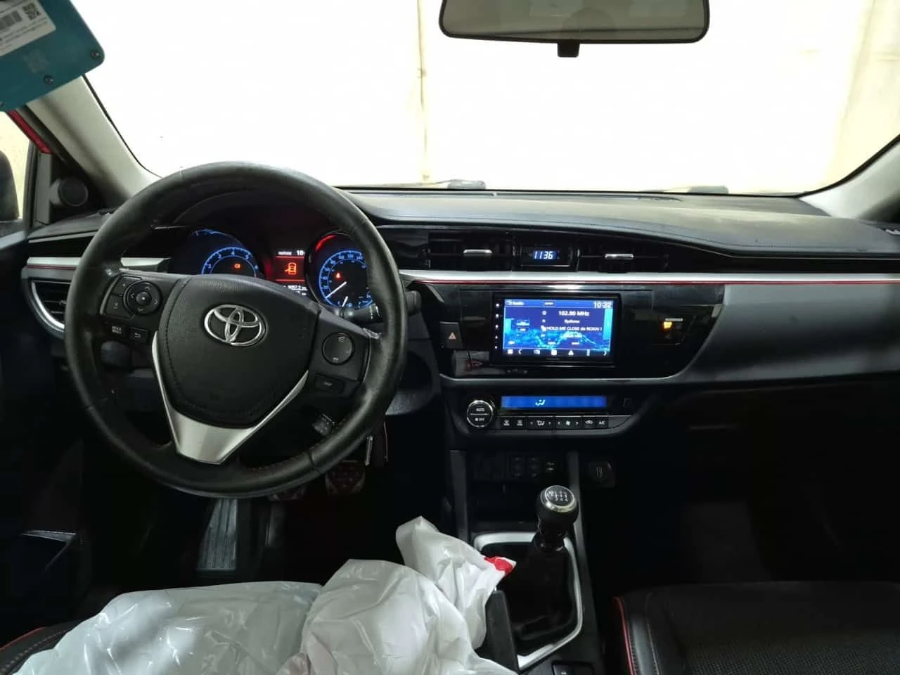 Toyota Corolla * 4dr Sdn * ���������� ��� ������������ ������*  | Mobile.bg � ����������� 5