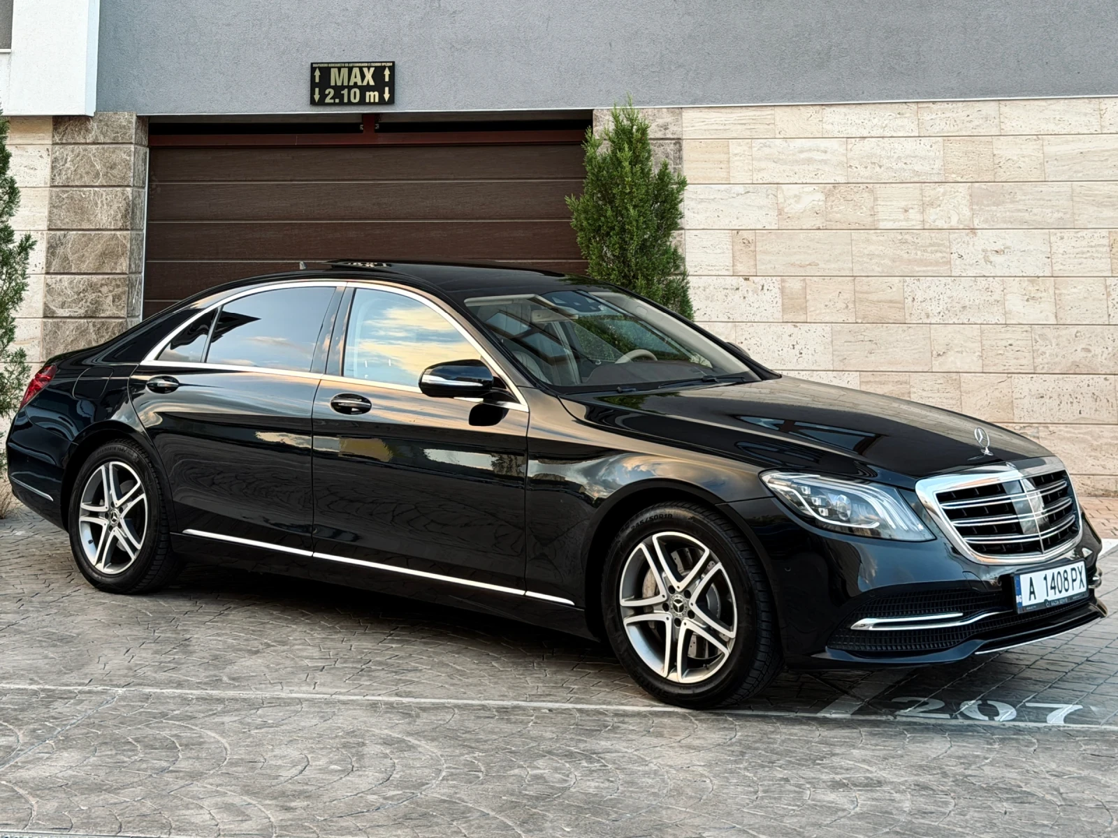 Mercedes-Benz S 400 D Long 9G 4Matic Facelift Panorama Лизинг Гаранция, снимка 3 - Автомобили и джипове - 55754572