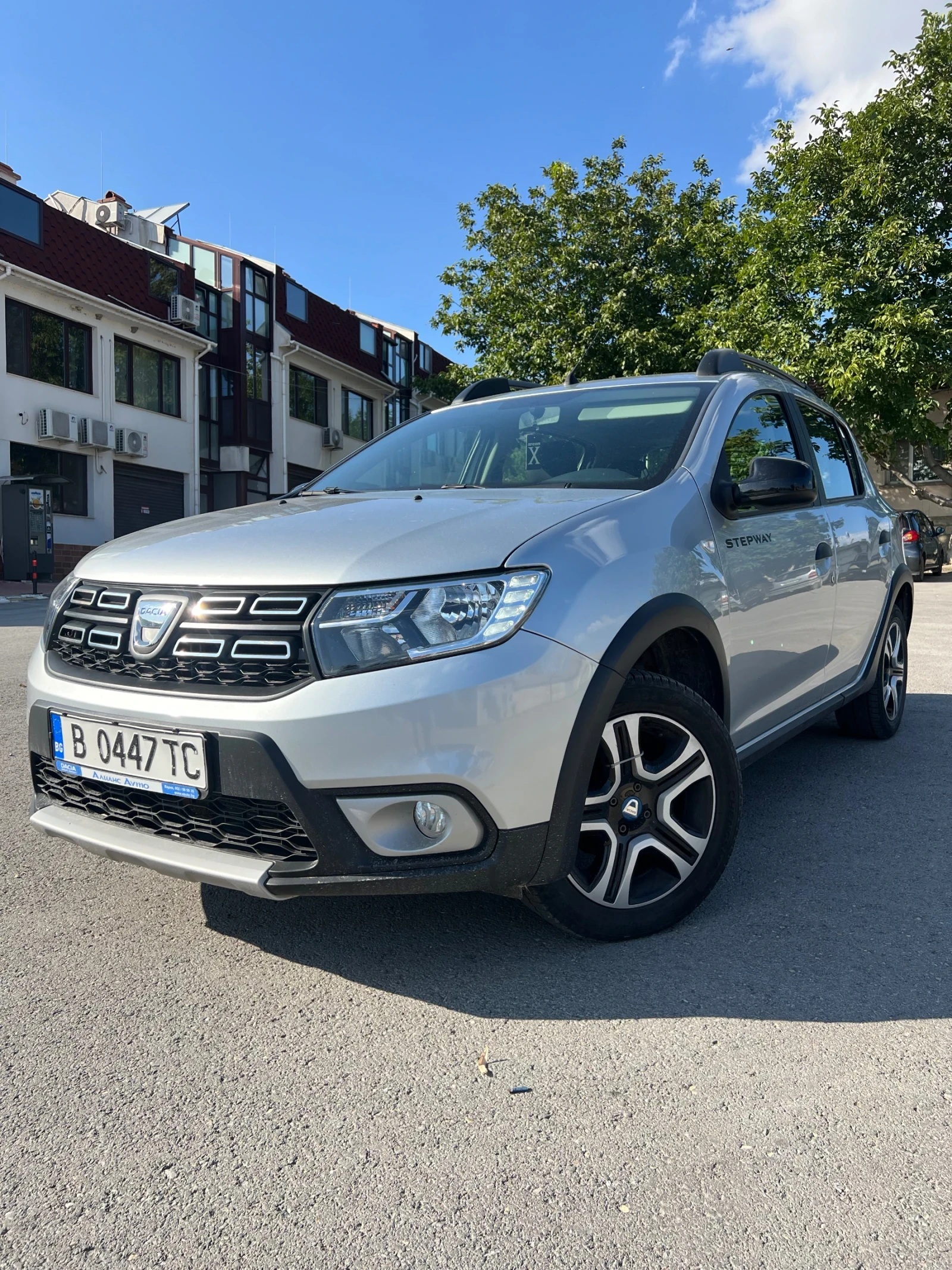 Dacia Sandero 1.0TCe* 100hp* 10.2020�* ���* Stepway* 93000��*  | Mobile.bg � ����������� 1
