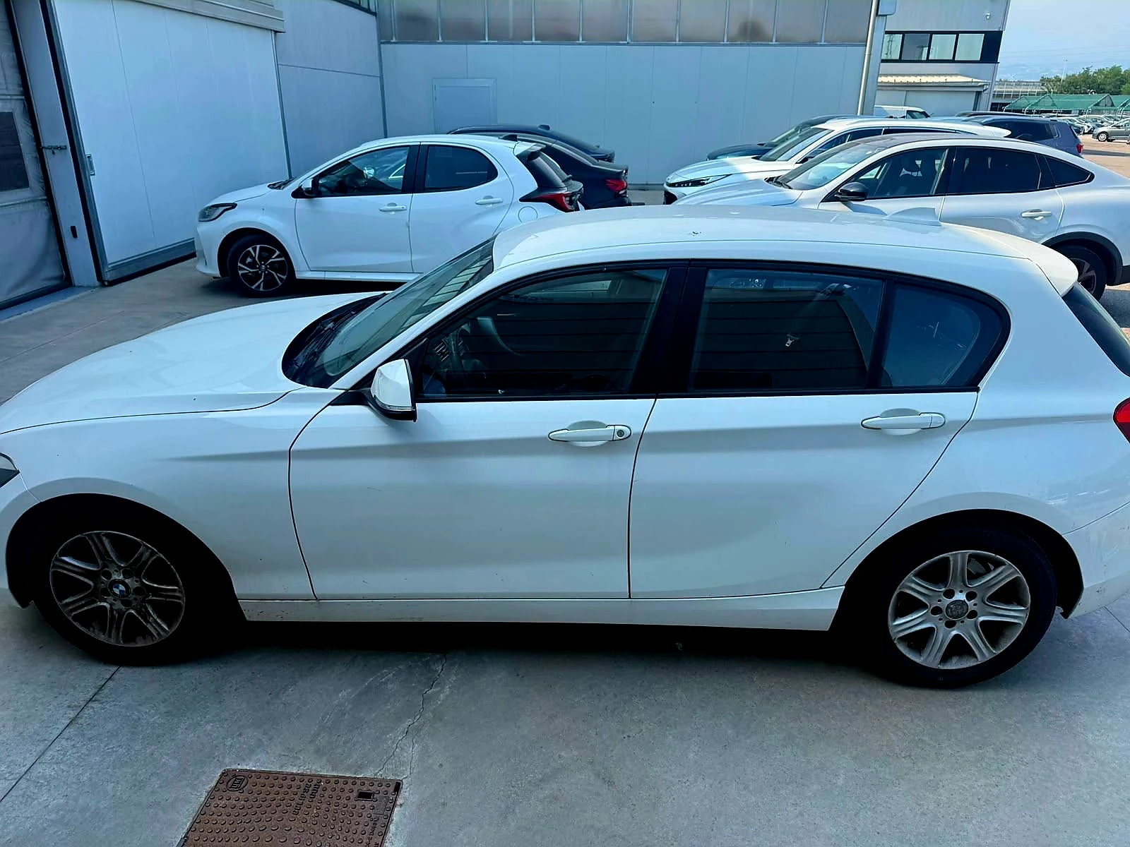 BMW 120 2.0D, снимка 3 - Автомобили и джипове - 55853440