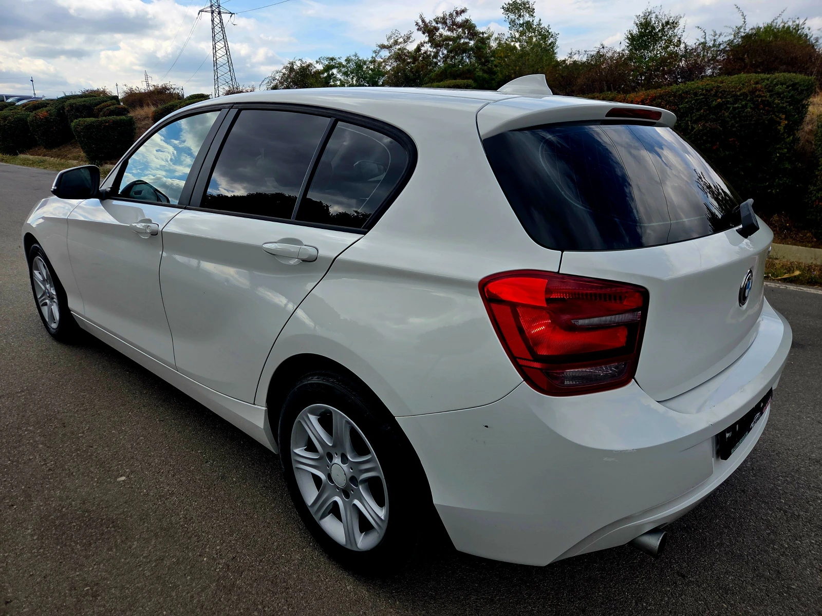 BMW 120 2.0D, снимка 4 - Автомобили и джипове - 55853440