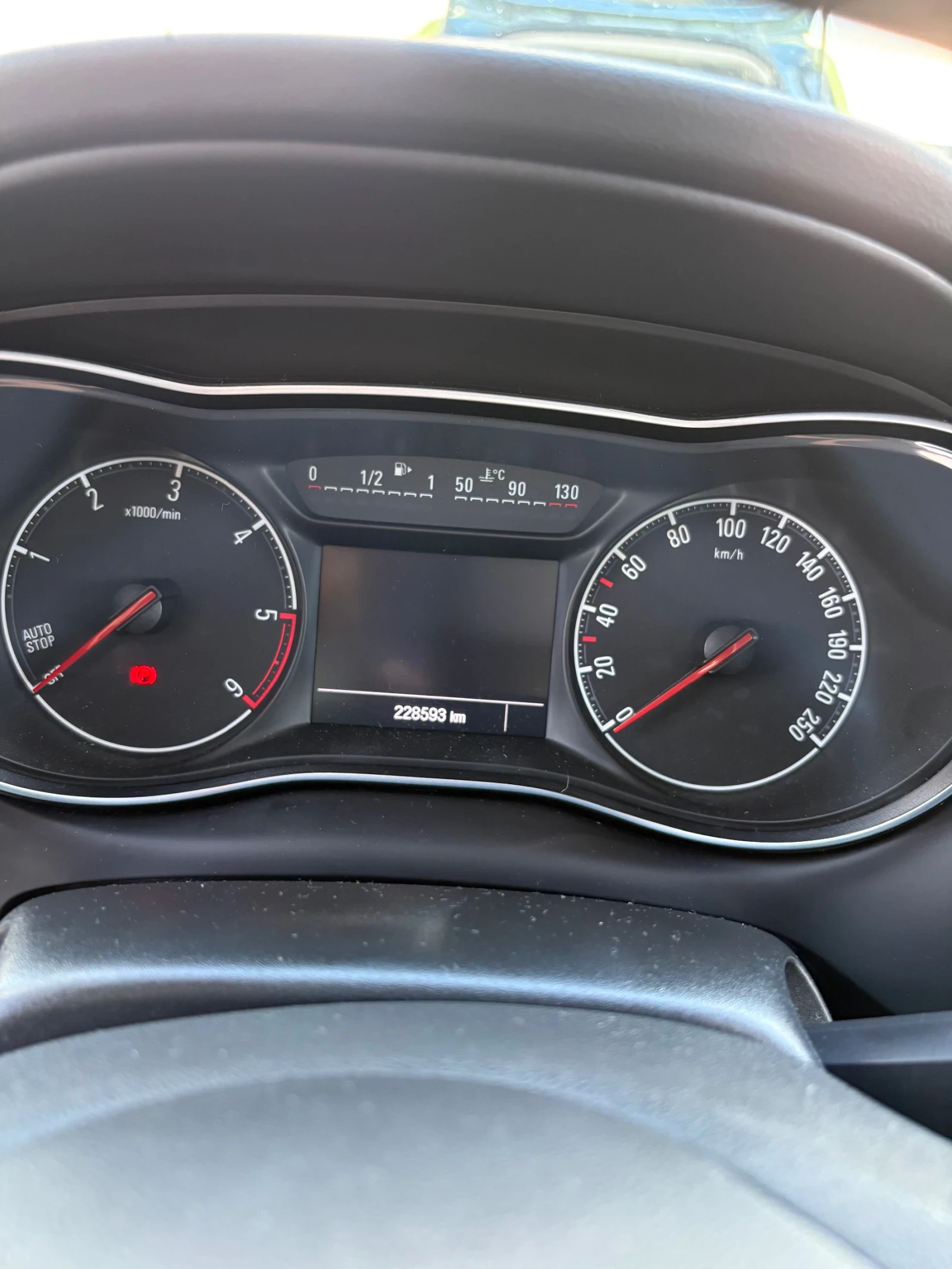 Opel Zafira 1.6cdti, снимка 14 - Автомобили и джипове - 55929914