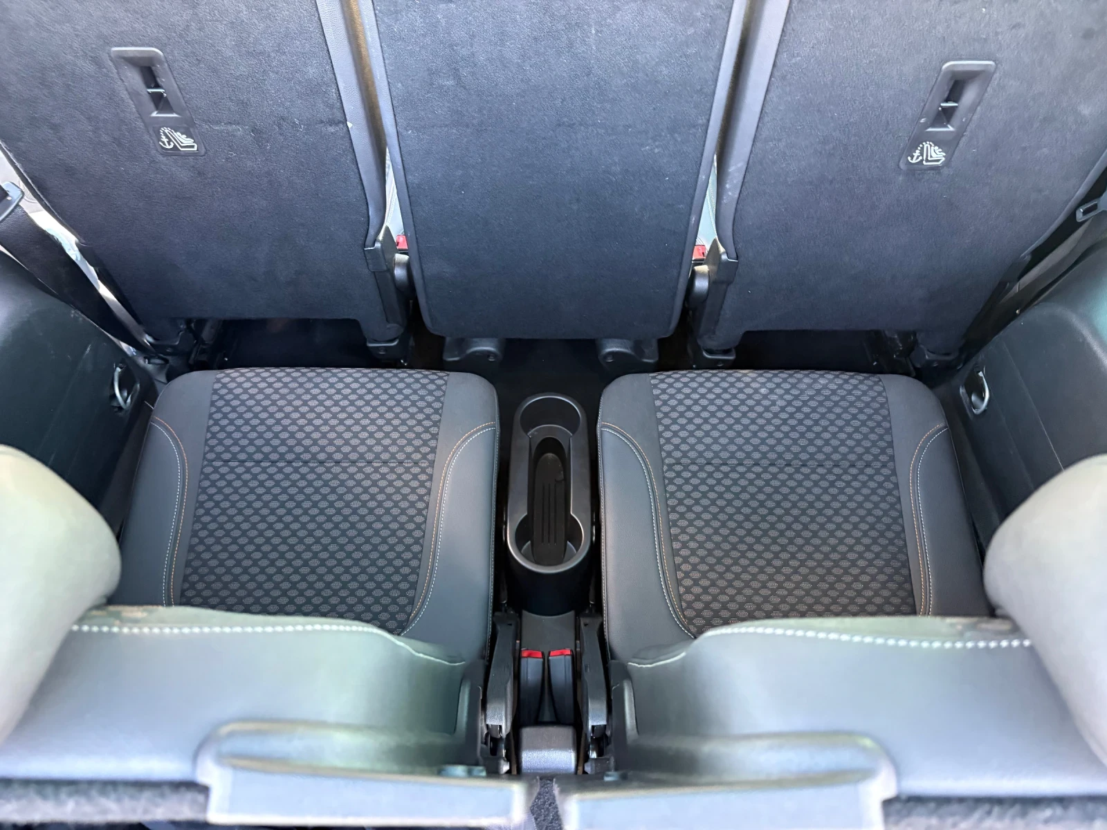 Opel Zafira 1.6cdti, снимка 12 - Автомобили и джипове - 55929914