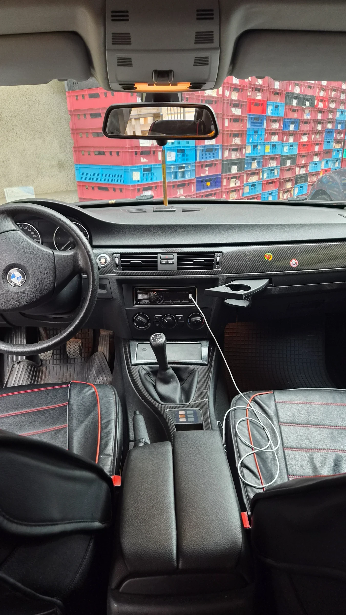 BMW 320, снимка 2 - Автомобили и джипове - 56235275