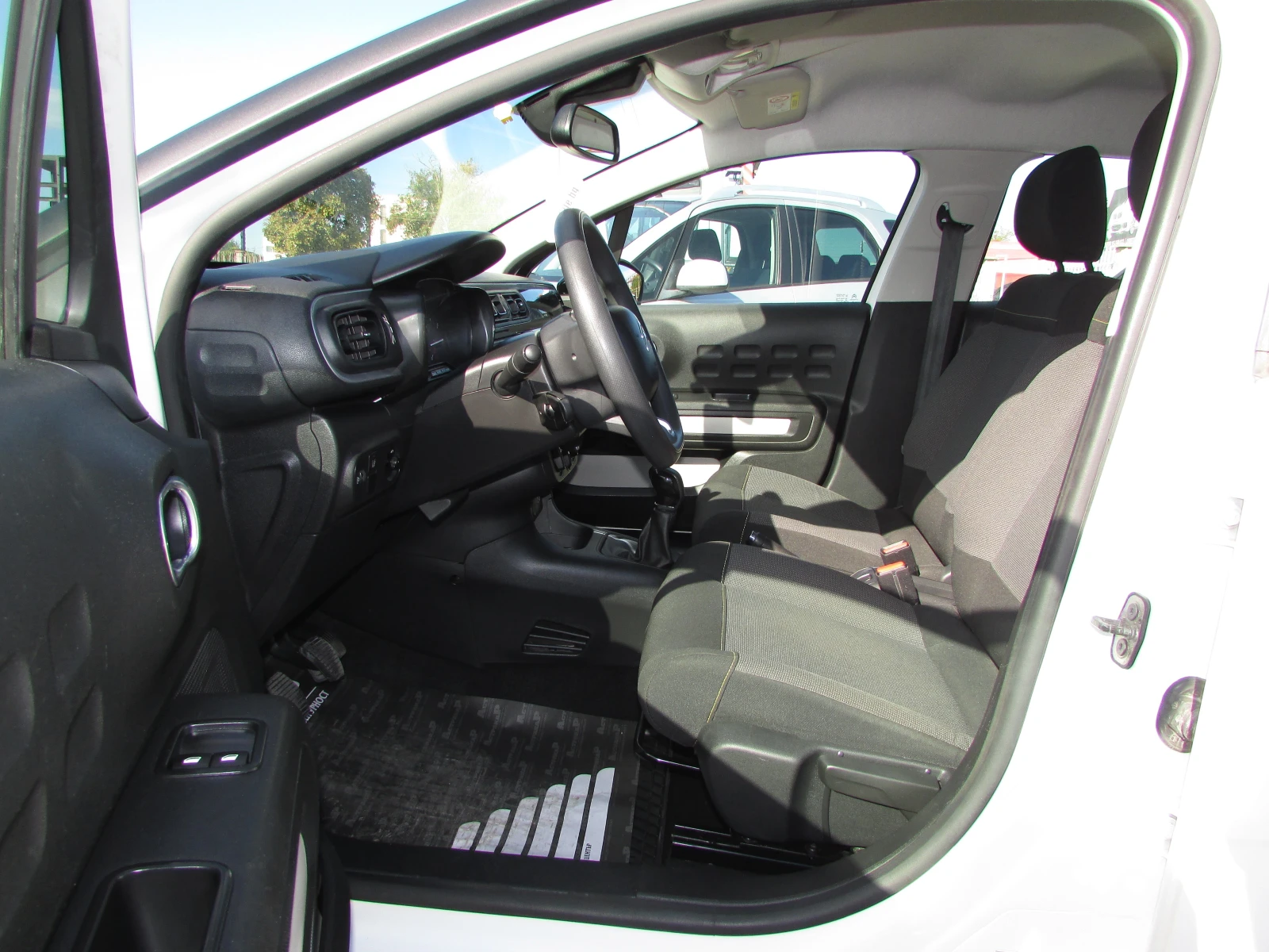 Citroen C3 1.2 PureTech EU6B | Mobile.bg � ����������� 8