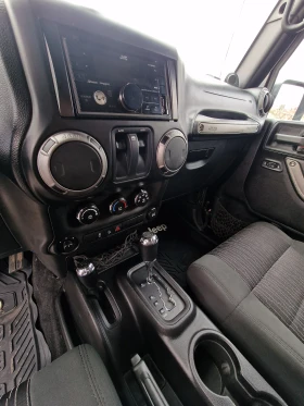 Jeep Wrangler 3.6 V6 Sport, снимка 15