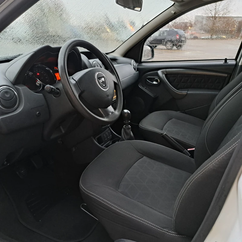 Dacia Duster * ИТАЛИЯ* NAVI* LAUREATE* FACE* , снимка 10 - Автомобили и джипове - 46973692