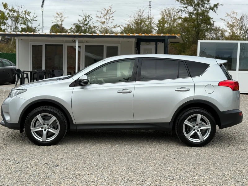 Toyota Rav4 D4D, снимка 8 - Автомобили и джипове - 52018781