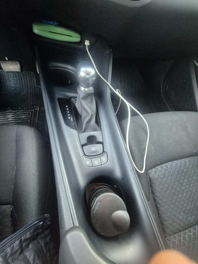 Toyota C-HR, снимка 7 - Автомобили и джипове - 52841277