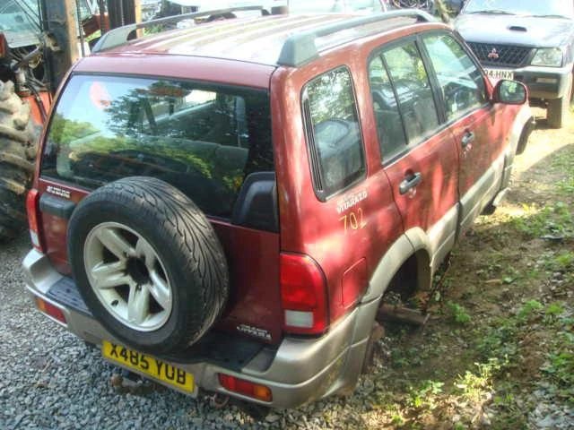 Suzuki Grand vitara 2.0 16V, снимка 3 - Автомобили и джипове - 46834465