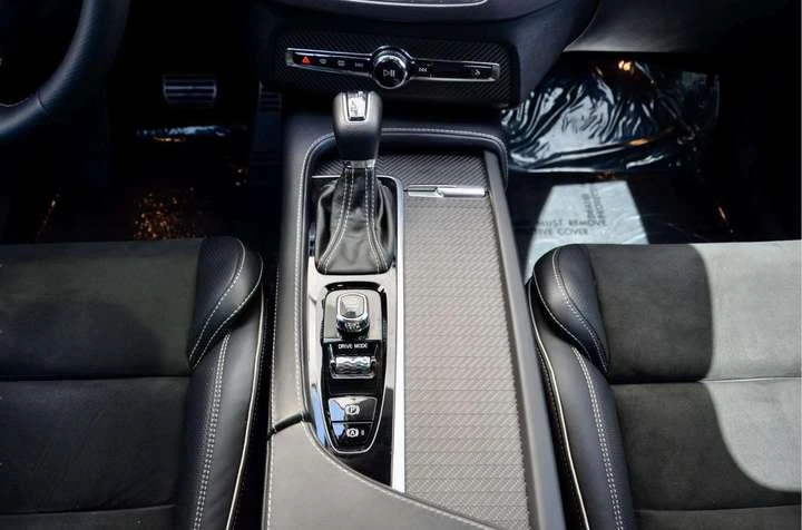 Volvo Xc90 T6 R-Design Pilot Assist Navi Camera PanoRoof | Mobile.bg � ����������� 17