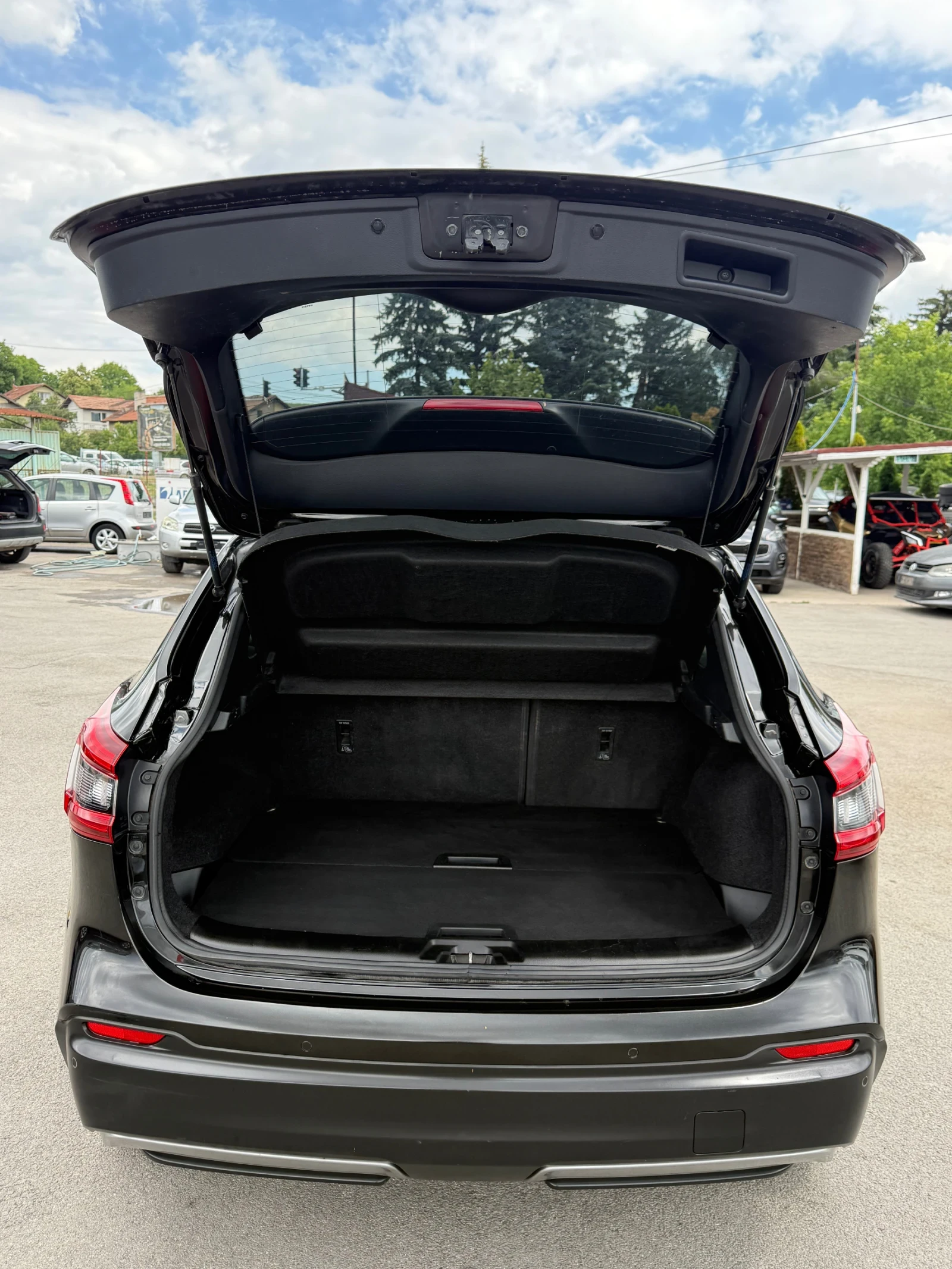 Nissan Qashqai 1.5DCI TEKNA - изображение 10