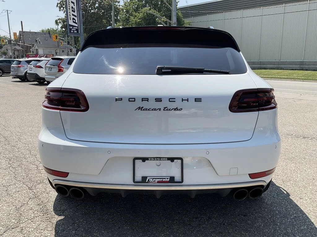 Porsche Macan * АВТО КРЕДИТ* ЦЕНА ДО БГ * СЕРВИЗНА ИСТОРИЯ *  - изображение 6