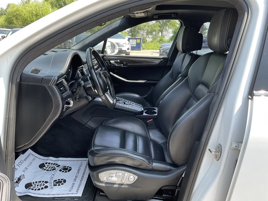 Porsche Macan * АВТО КРЕДИТ* ЦЕНА ДО БГ * СЕРВИЗНА ИСТОРИЯ *  - изображение 9