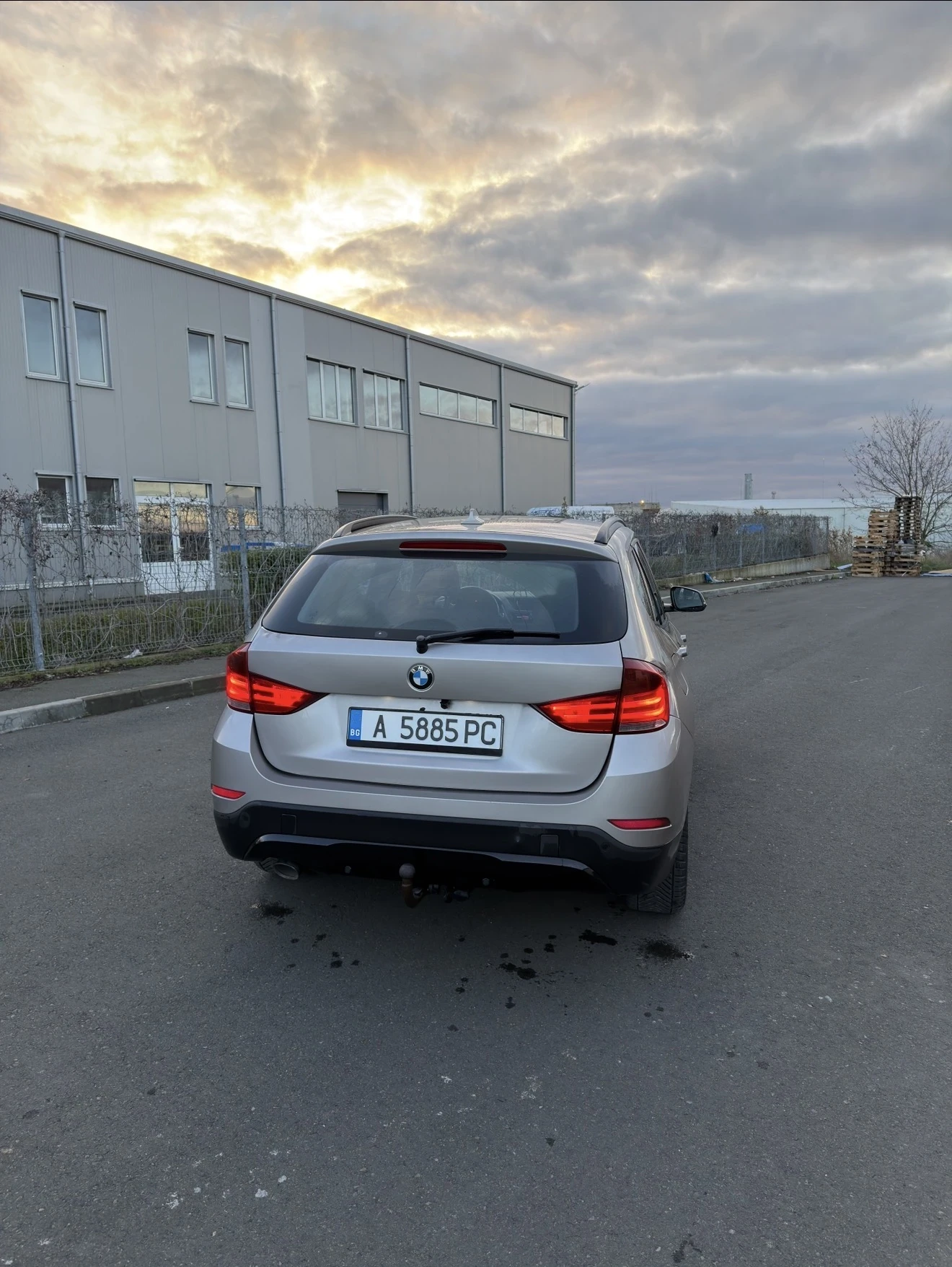 BMW X1 1.8 143 кс. обслужен , снимка 4 - Автомобили и джипове - 54172774