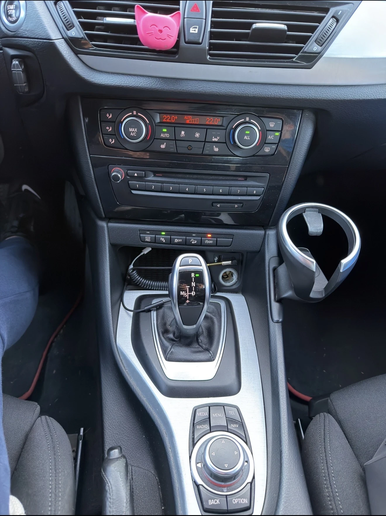 BMW X1 1.8 143 кс. обслужен , снимка 8 - Автомобили и джипове - 54172774