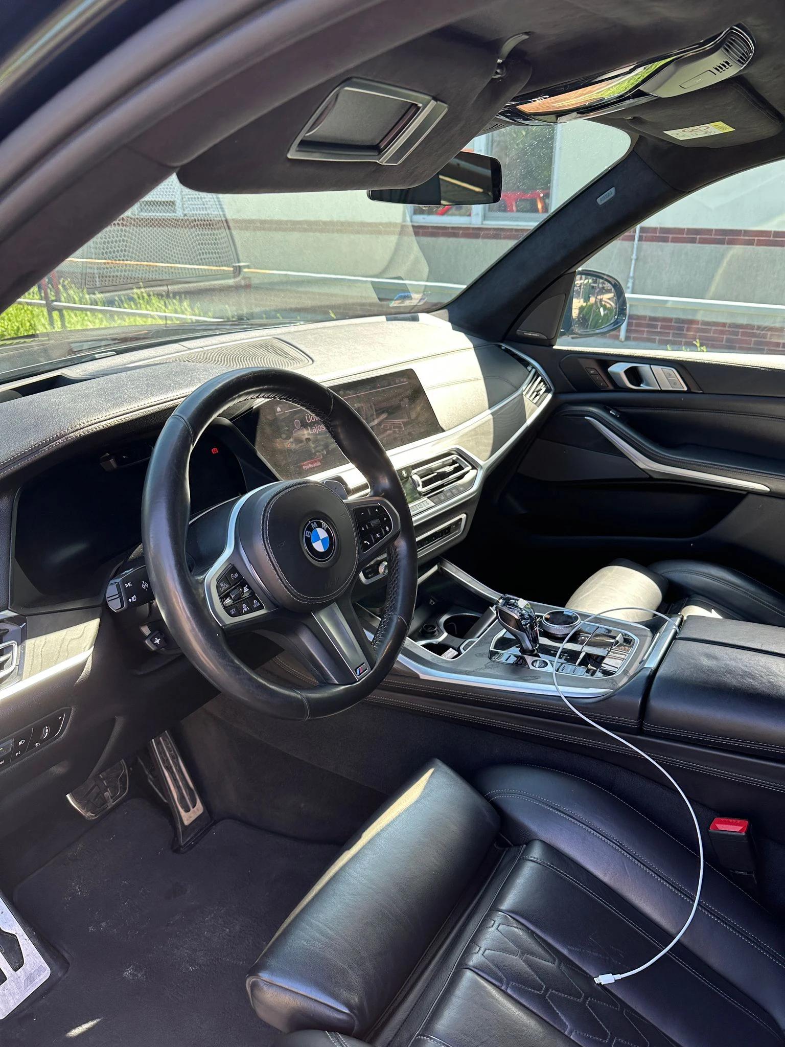 BMW X7 M-Sport xDrive, снимка 9 - Автомобили и джипове - 54525668
