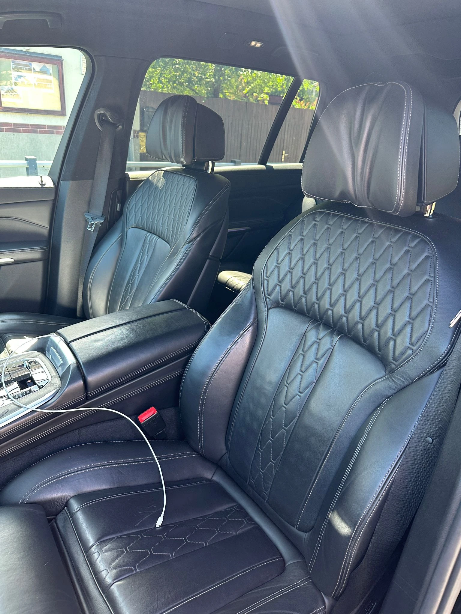BMW X7 M-Sport xDrive, снимка 10 - Автомобили и джипове - 54525668
