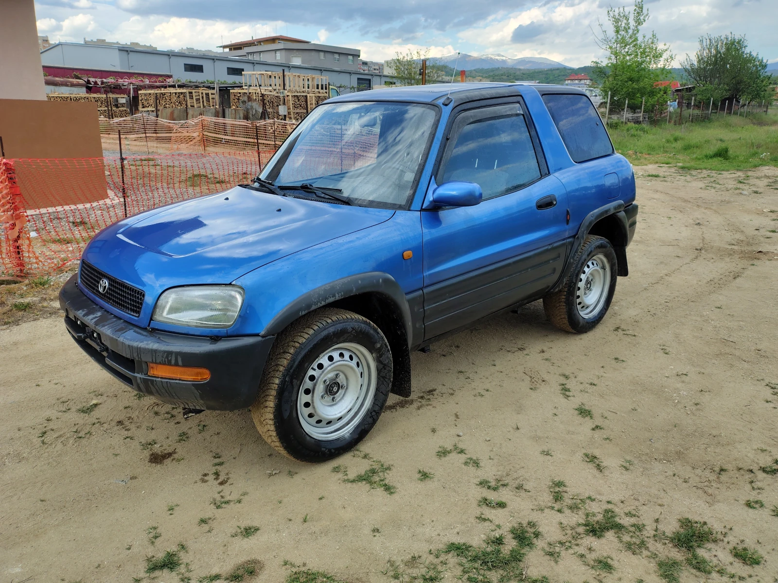 Toyota Rav4 Бензин 4x4, снимка 2 - Автомобили и джипове - 54639554