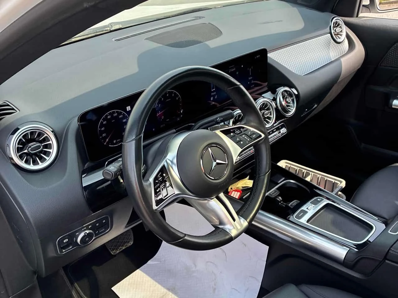 Mercedes-Benz GLA 250 4MATIC/ПАНОРАМА/ПОДГРЕВИ, снимка 7 - Автомобили и джипове - 55157022