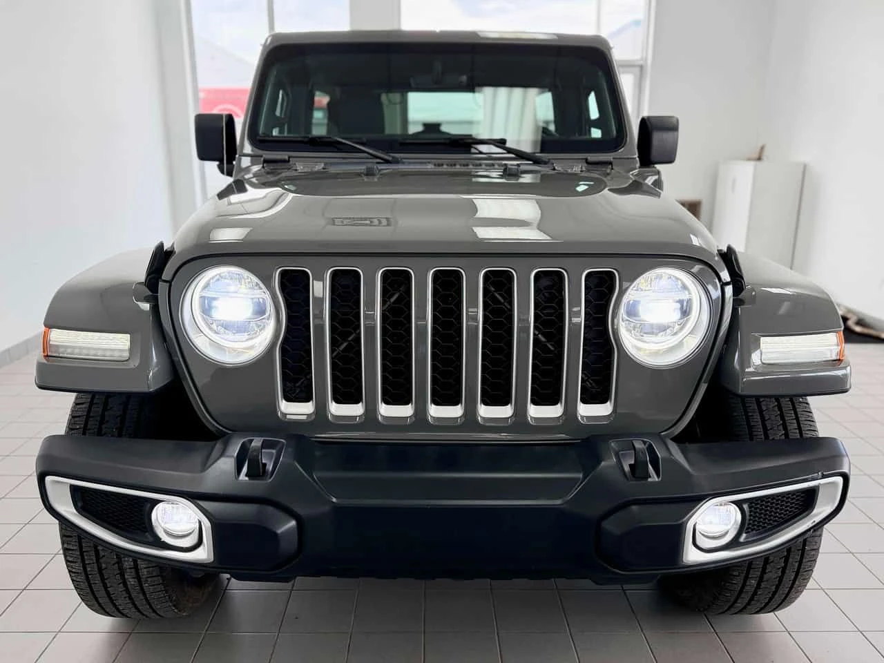 Jeep Wrangler Unlimited Sahara 4x4  CARFAX, снимка 6 - Автомобили и джипове - 55513489