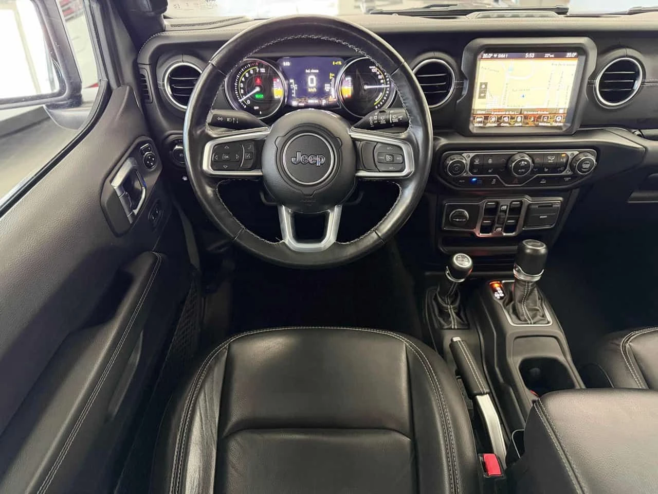 Jeep Wrangler Unlimited Sahara 4x4  CARFAX, снимка 8 - Автомобили и джипове - 55513489