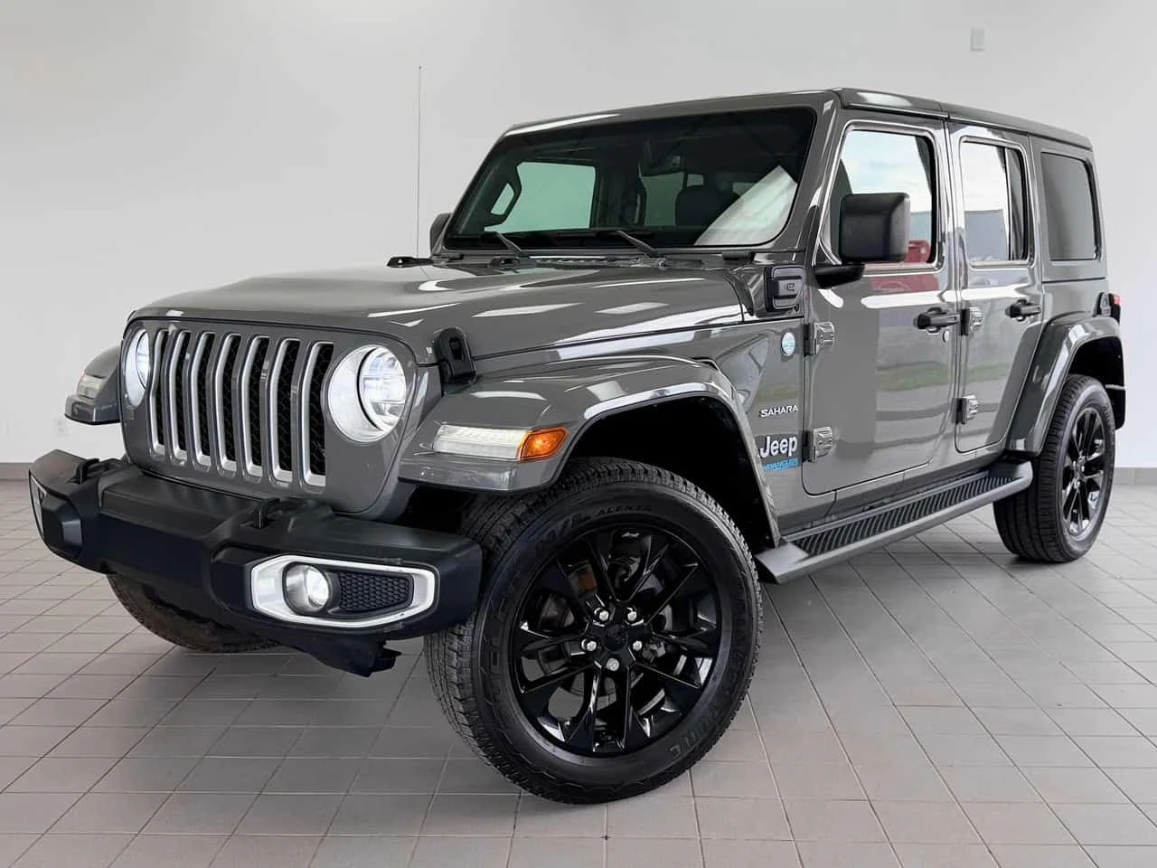 Jeep Wrangler Unlimited Sahara 4x4  CARFAX
