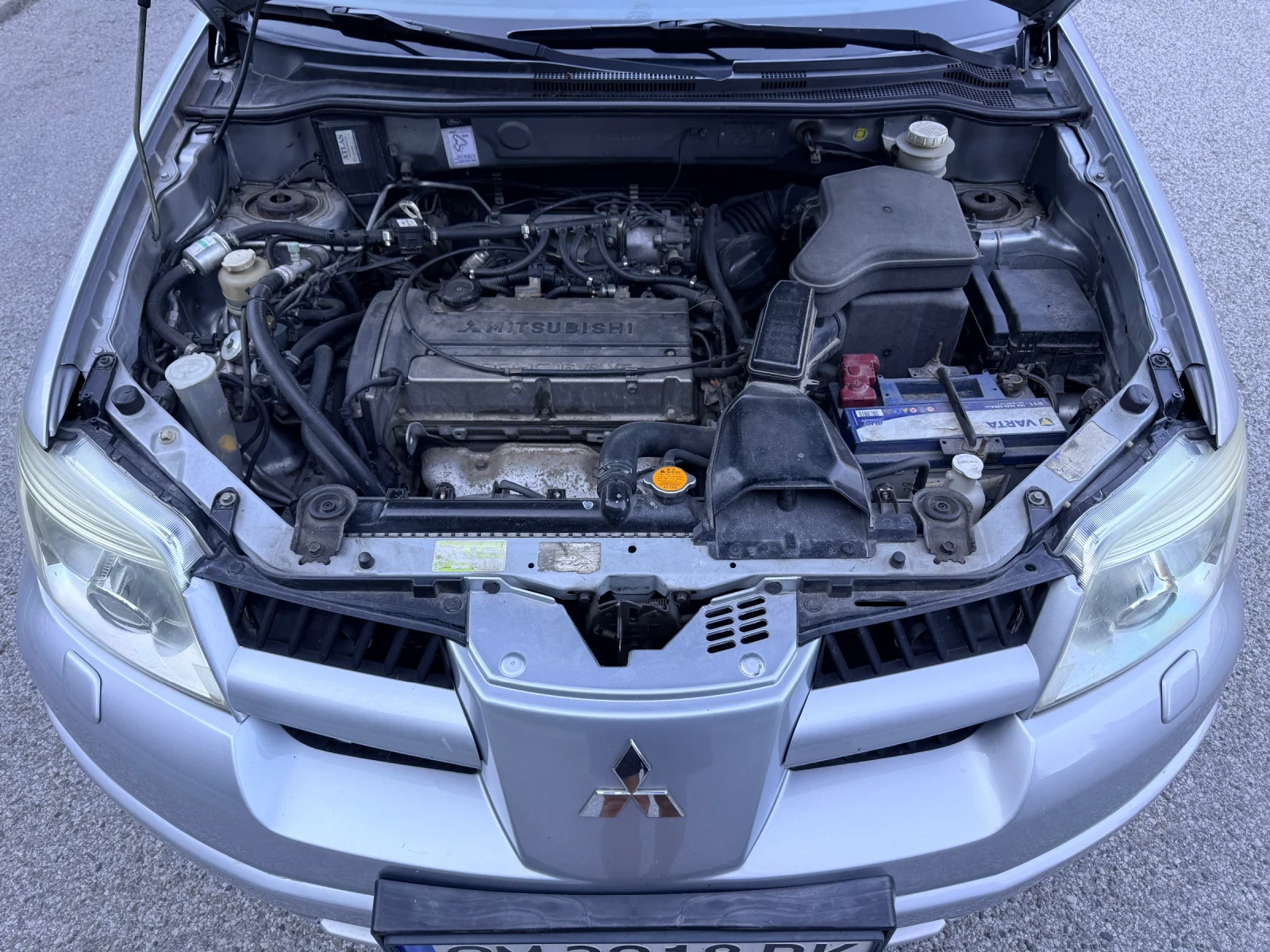 Mitsubishi Outlander 2.0i* ГАЗ* , снимка 17 - Автомобили и джипове - 55945088