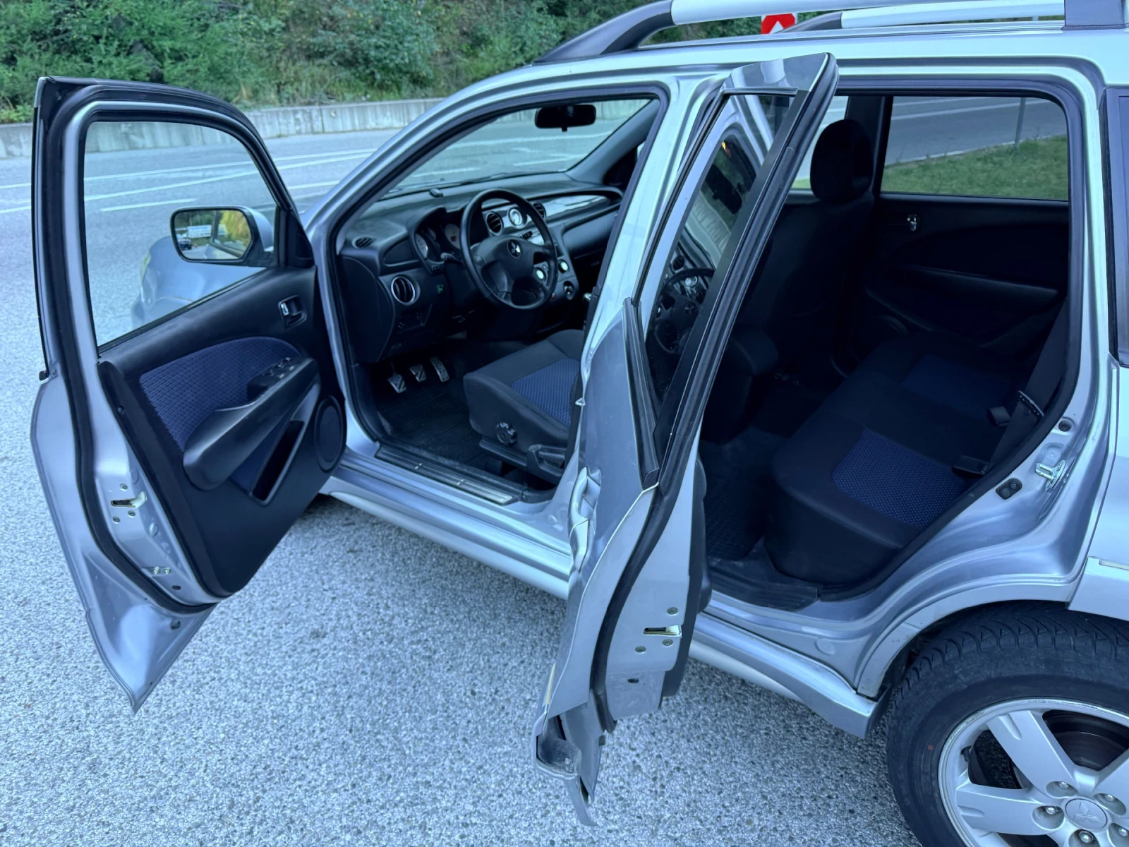 Mitsubishi Outlander 2.0i* ГАЗ* , снимка 6 - Автомобили и джипове - 55945088