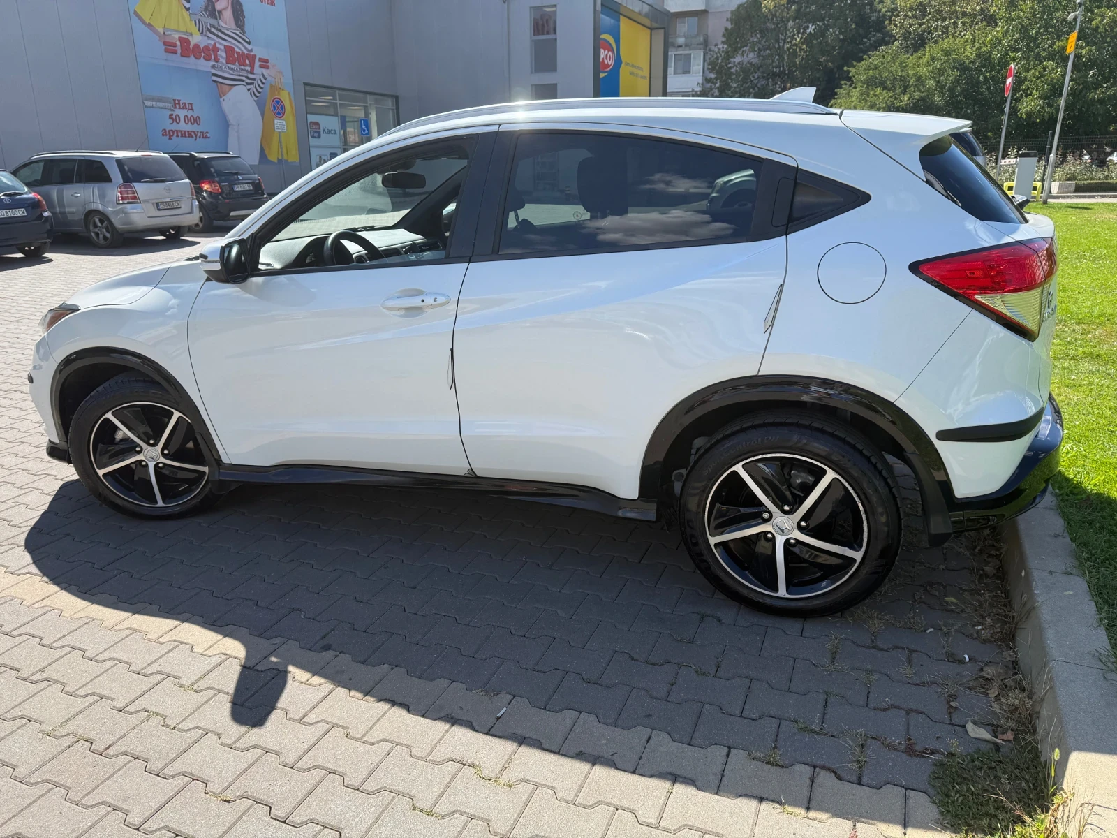 Honda Hr-v, снимка 5 - Автомобили и джипове - 56099879