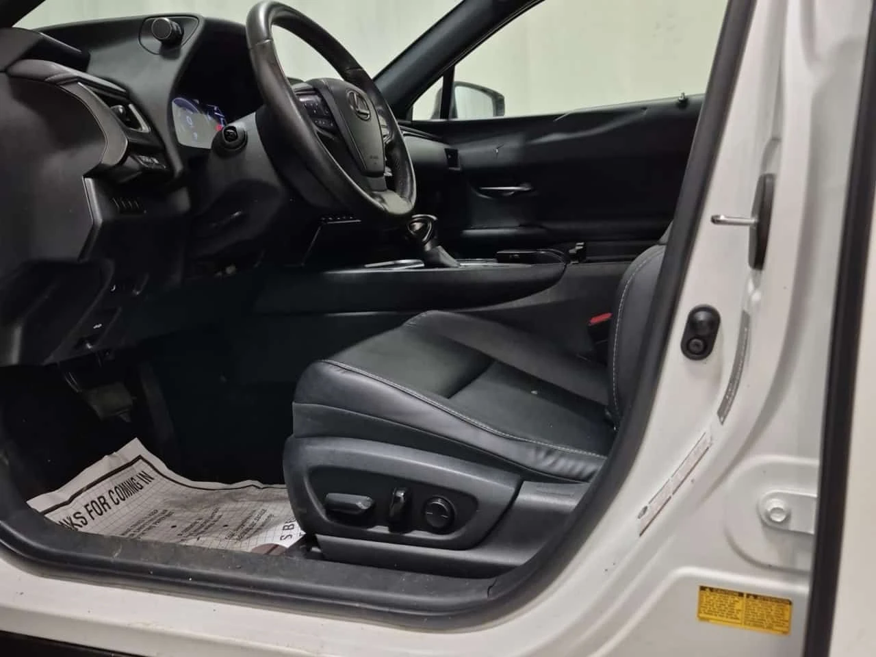 Lexus UX * 250H * CARFAX *  | Mobile.bg � ����������� 10