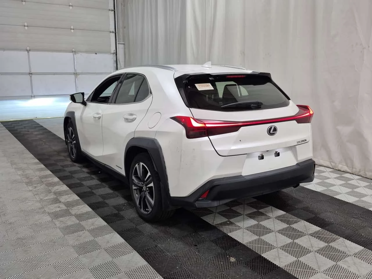 Lexus UX * 250H * CARFAX *  | Mobile.bg � ����������� 6