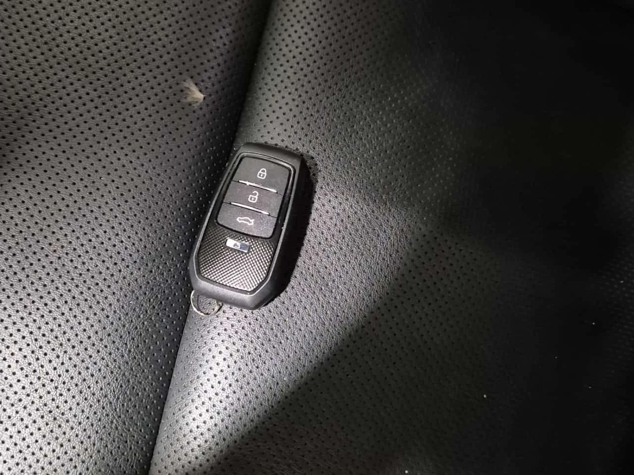 Lexus UX * 250H * CARFAX *  | Mobile.bg � ����������� 9