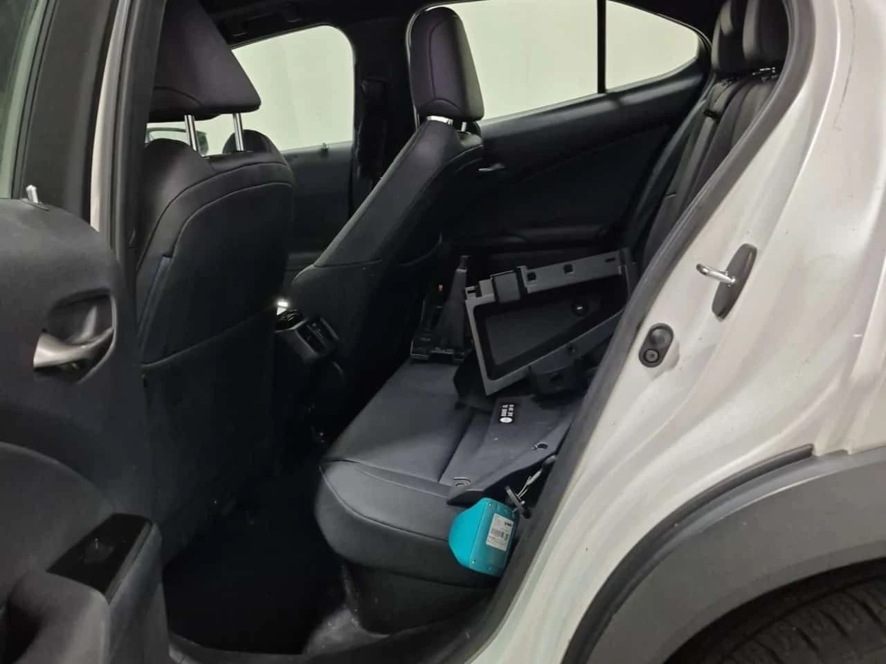 Lexus UX * 250H * CARFAX *  | Mobile.bg � ����������� 13