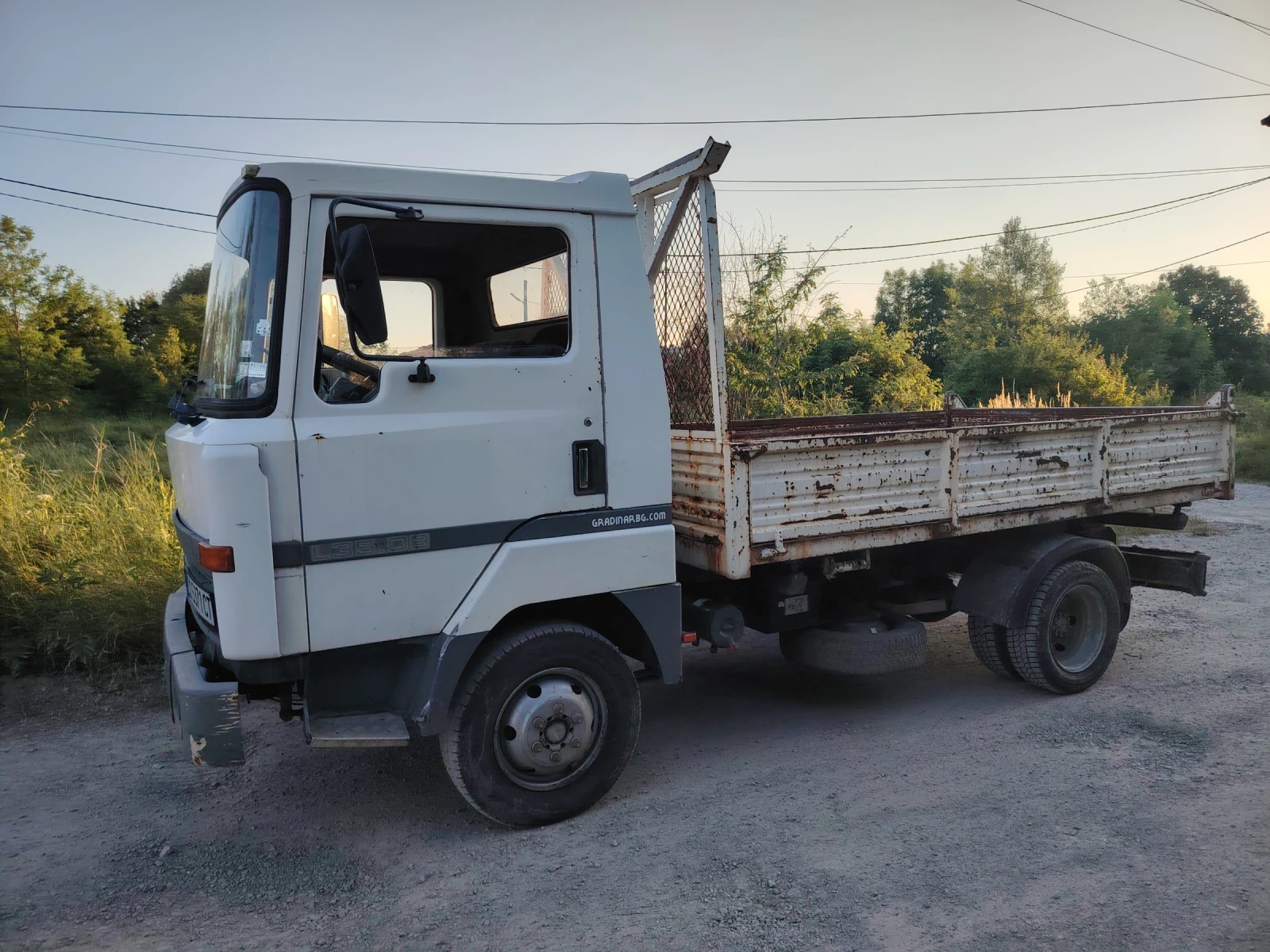 Nissan L35, снимка 1