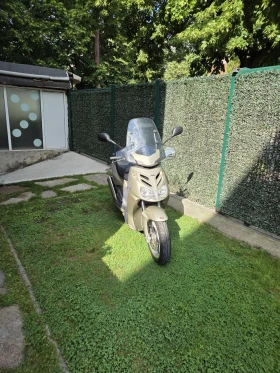 Aprilia 250 Sport city 300 Cube, снимка 1