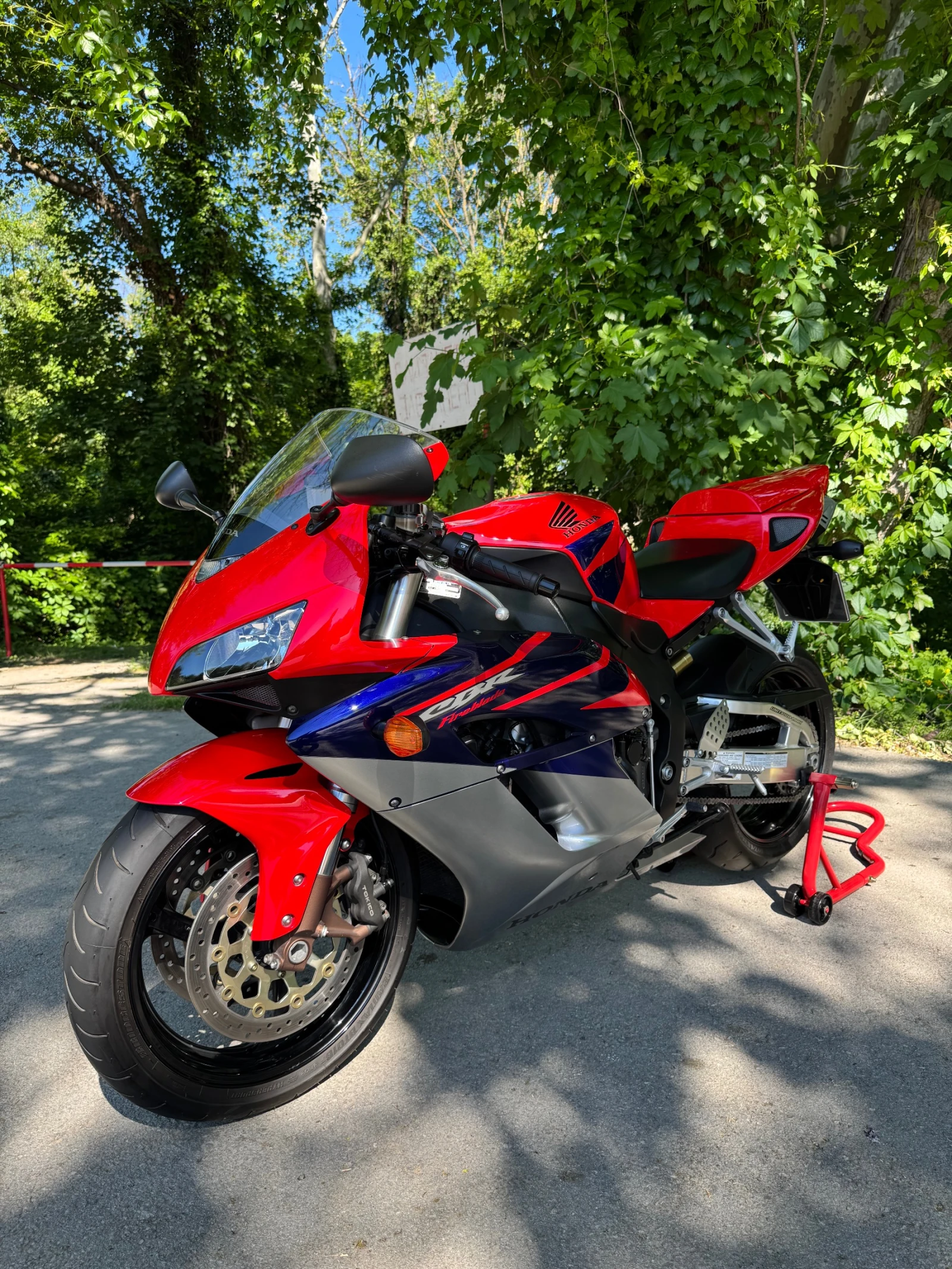 Honda Cbr 1000rr, снимка 4 - Мотоциклети и мототехника - 54582478
