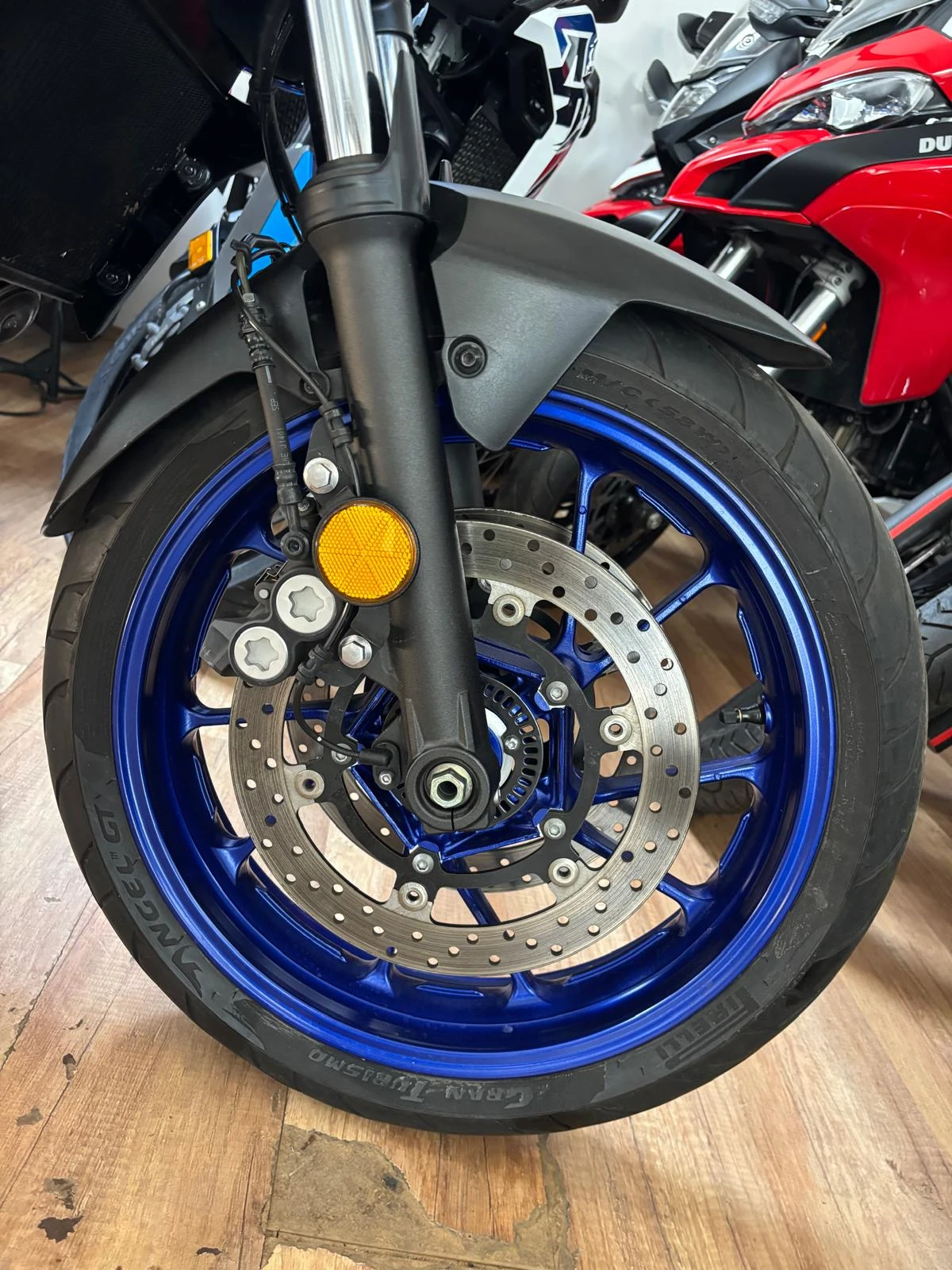 Yamaha Mt-07 ABS TRC 35kw A2, снимка 3 - Мотоциклети и мототехника - 55795756