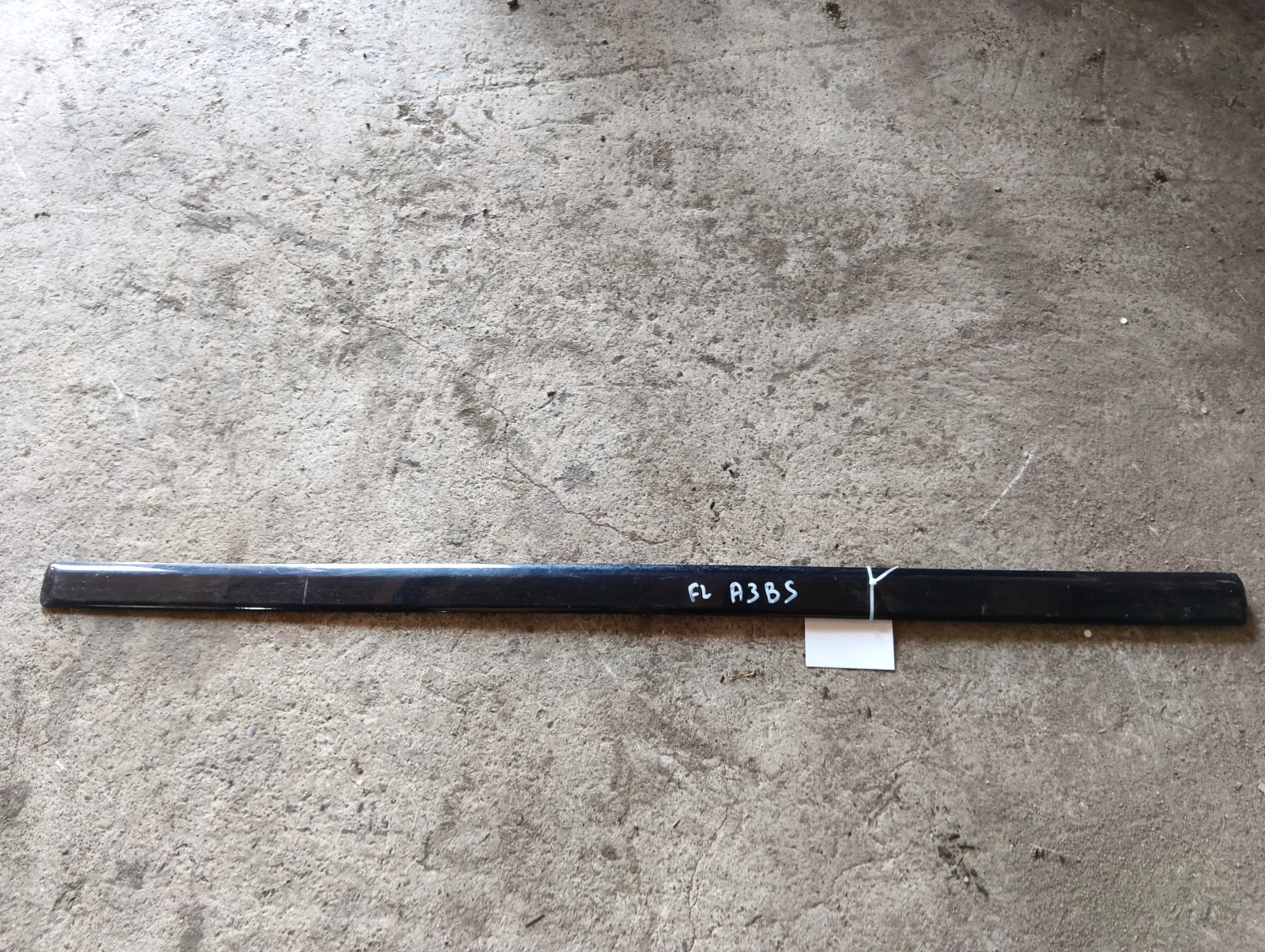 лайсна за (предна лява врата) 8P4853953A  4врати  Audi A3 Sportback