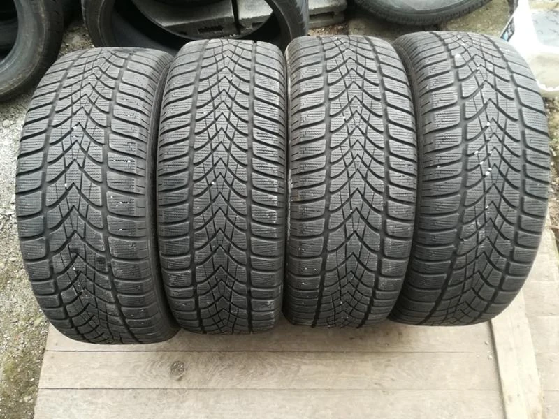 Гуми Зимни 205/50R17, снимка 8 - Гуми и джанти - 20432746