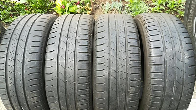 Гуми Летни 215/60R16, снимка 2 - Гуми и джанти - 25328594