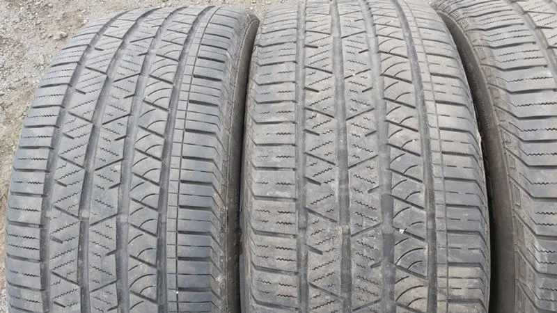 Гуми Всесезонни 275/45R21, снимка 2 - Гуми и джанти - 27564477