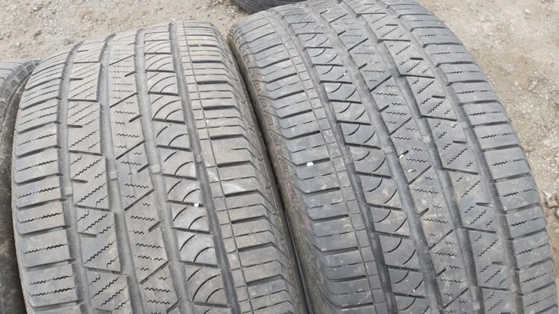 Гуми Всесезонни 275/45R21, снимка 3 - Гуми и джанти - 27564477