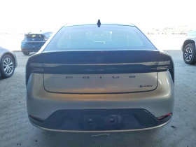Toyota Prius 2.0l Plug-In Hybrid Xse Premium, снимка 6
